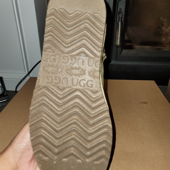 Classic Tall Ugg Sage Color- Authentic - Picture 3 of 7